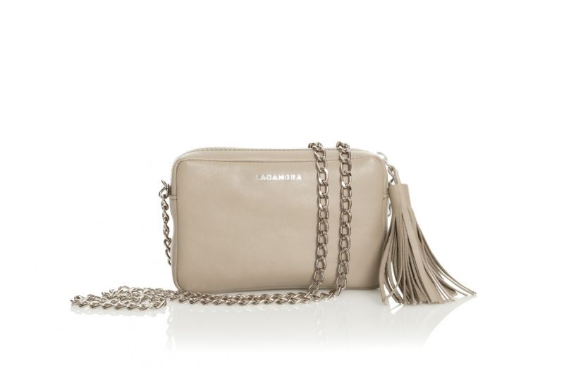 Bolso mini chic beige de colgar con asa metalica lacambra